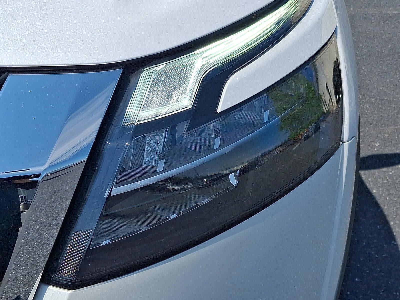 2025 Nissan Pathfinder SL 4WD