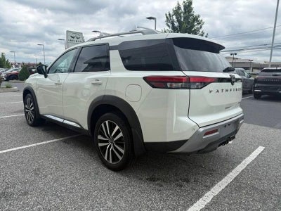 2023 Nissan Pathfinder Platinum 4WD