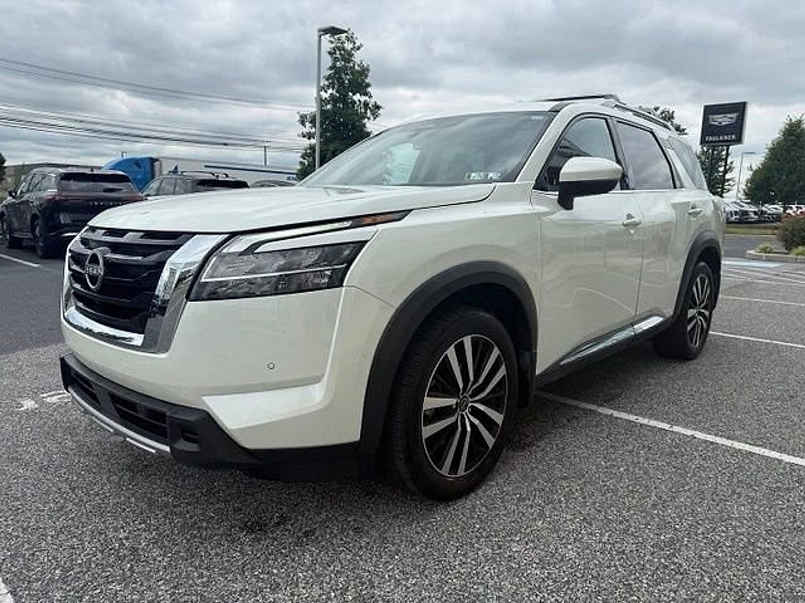 2023 Nissan Pathfinder Platinum 4WD