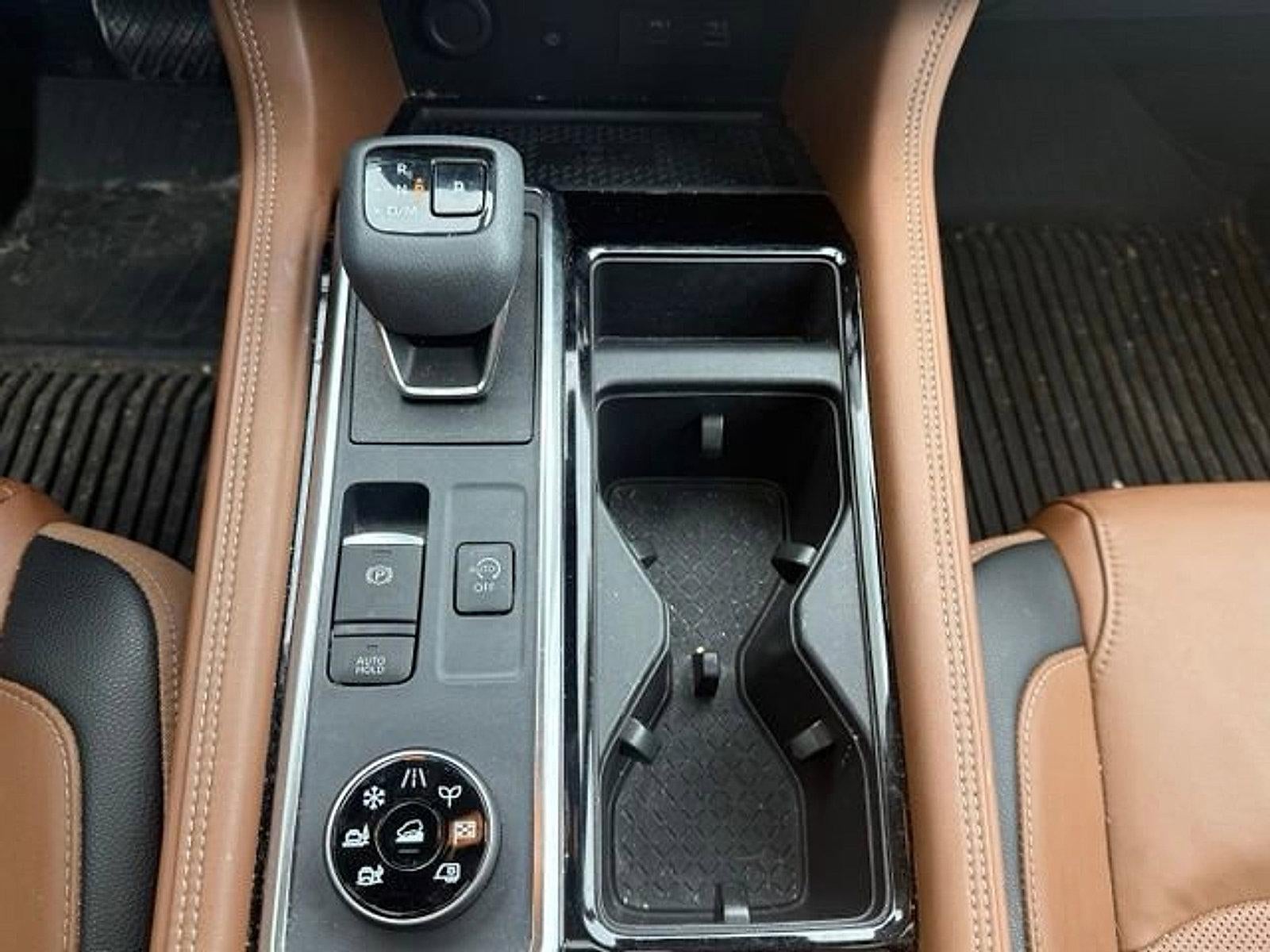 2023 Nissan Pathfinder Platinum 4WD