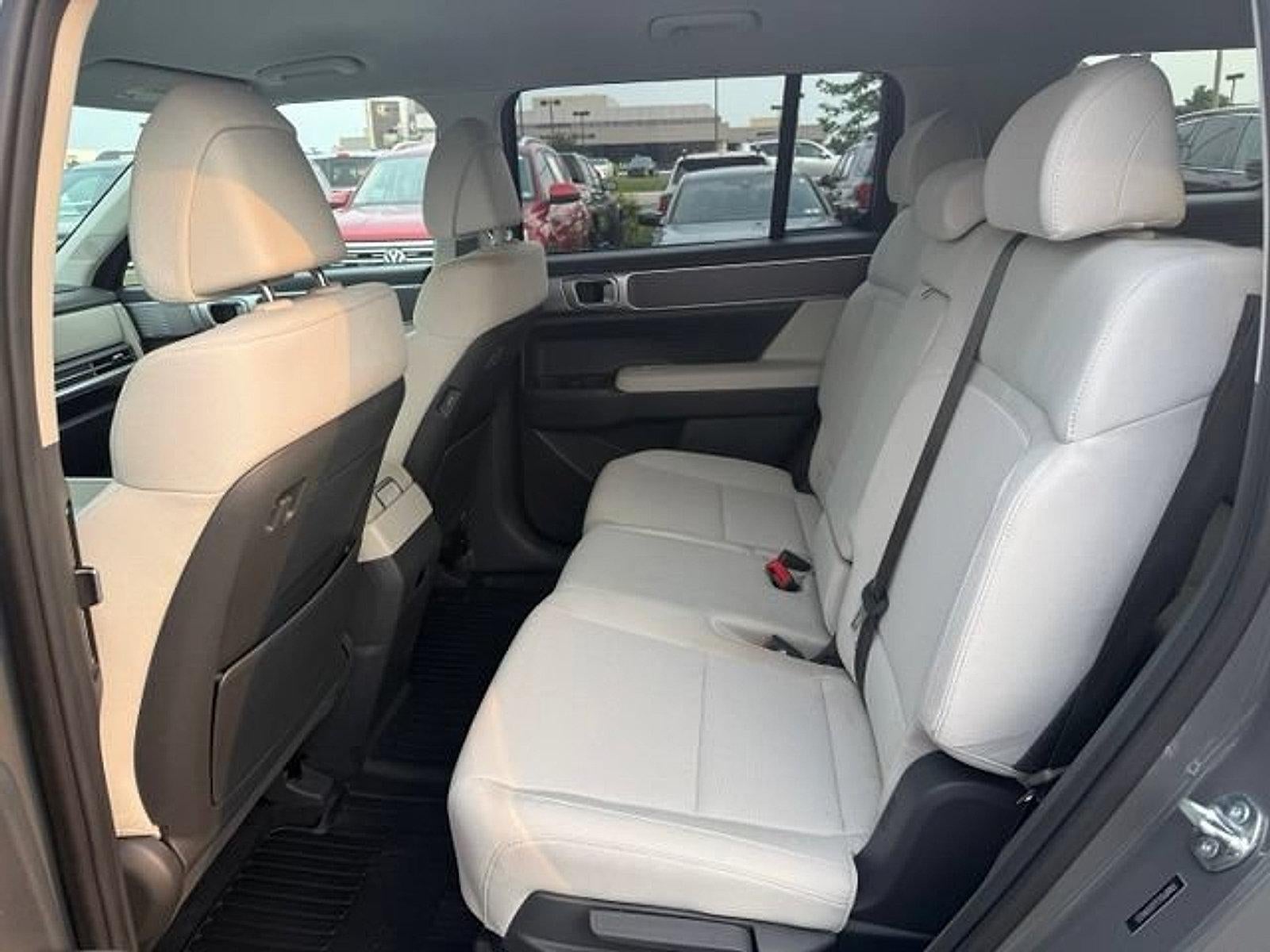 2025 Hyundai SANTA FE SE AWD