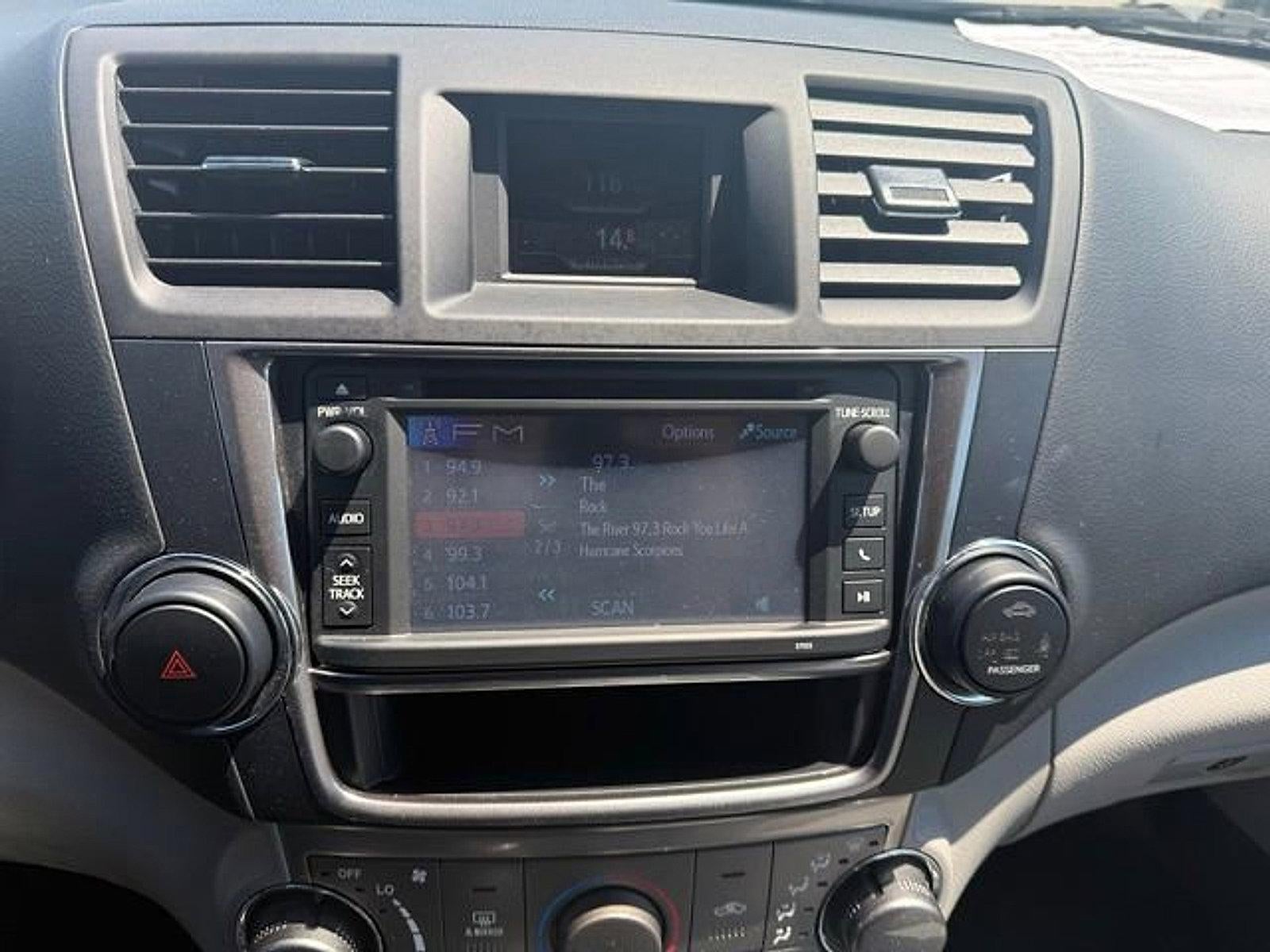 2013 Toyota Highlander 4WD 4dr V6 (Natl)