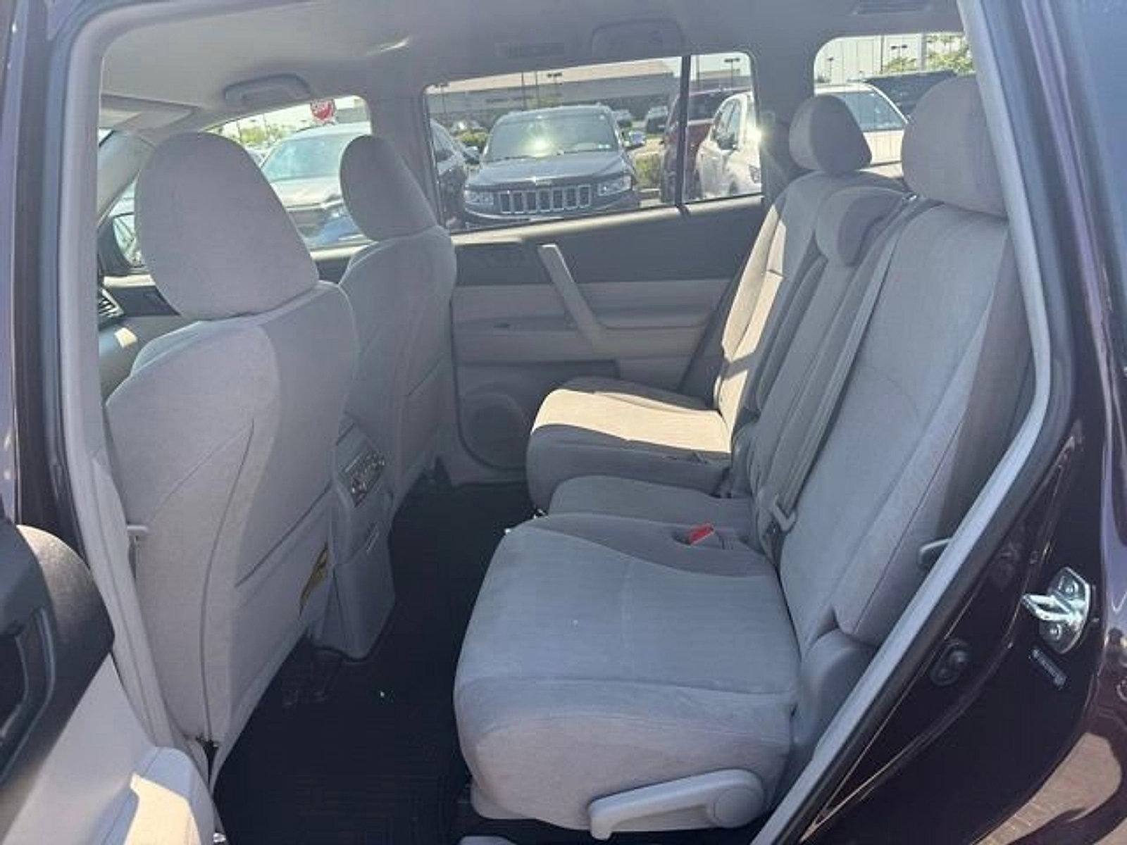2013 Toyota Highlander 4WD 4dr V6 (Natl)