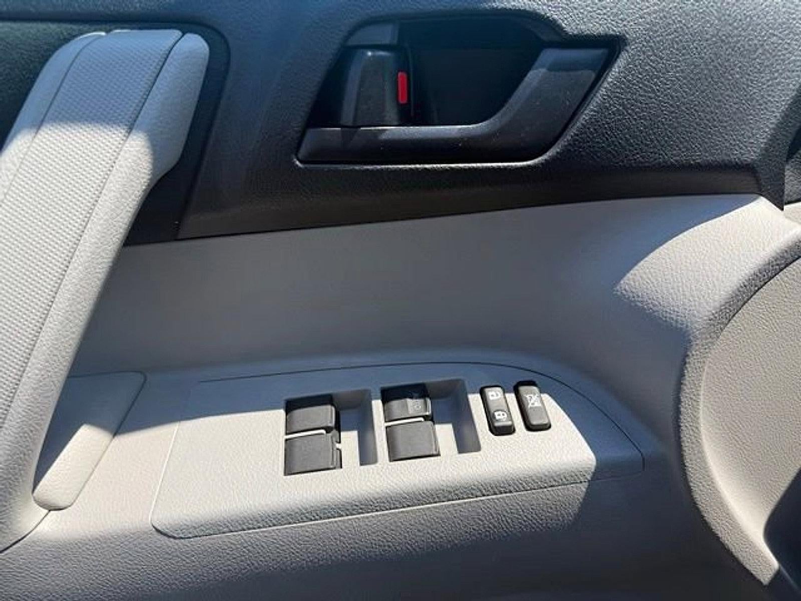 2013 Toyota Highlander 4WD 4dr V6 (Natl)