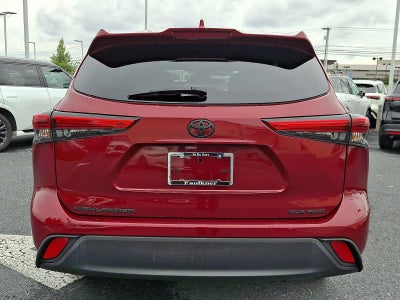 2021 Toyota Highlander XLE AWD (Natl)