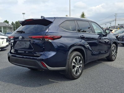 2025 Toyota Highlander XLE AWD (Natl)