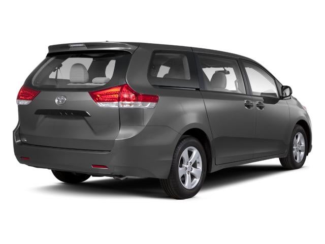 2011 Toyota Sienna 5dr 8-Pass Van V6 XLE FWD (Natl)