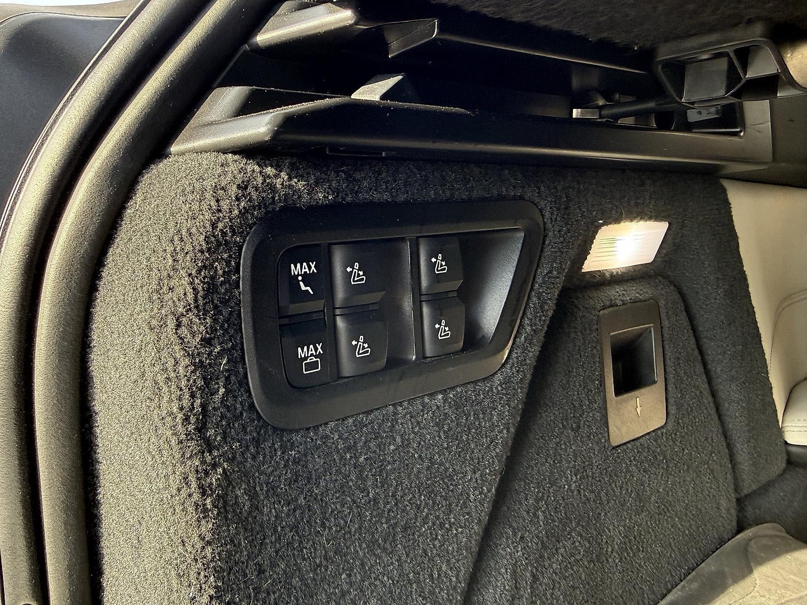 2021 BMW X7 M50i Sports Activity Vehicle