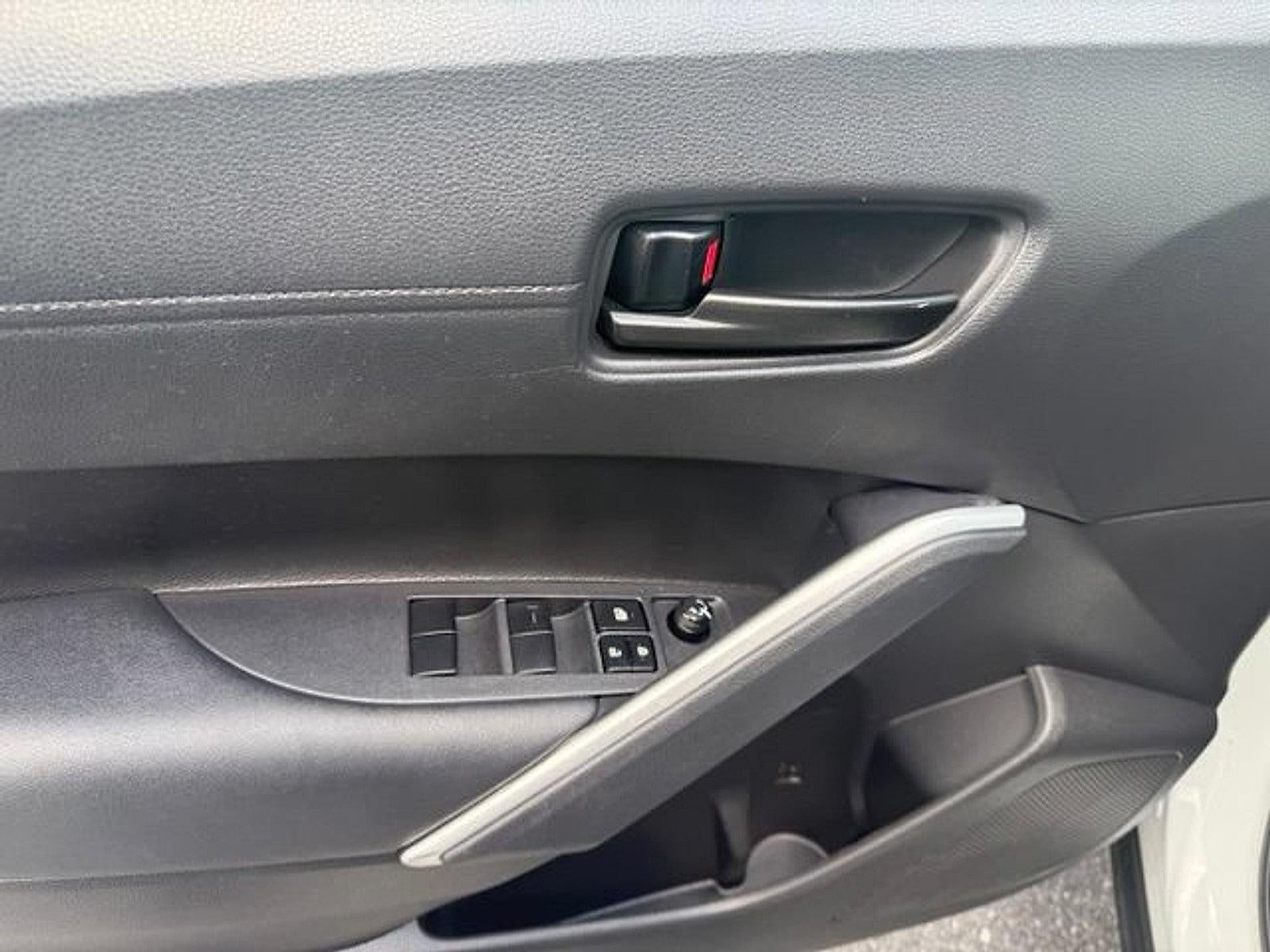 2023 Toyota Corolla Cross LE 4WD (Natl)