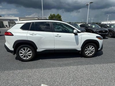 2023 Toyota Corolla Cross LE 4WD (Natl)