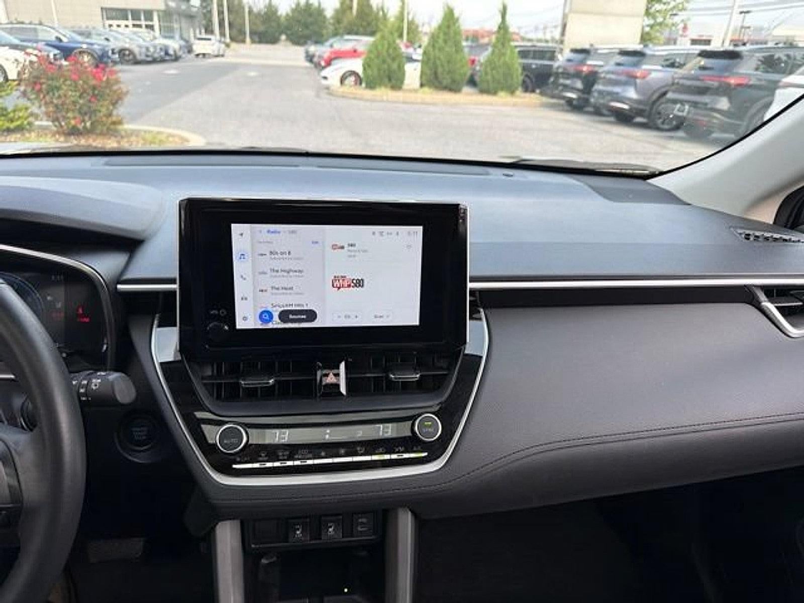 2025 Toyota Corolla Cross XLE 4WD (Natl)