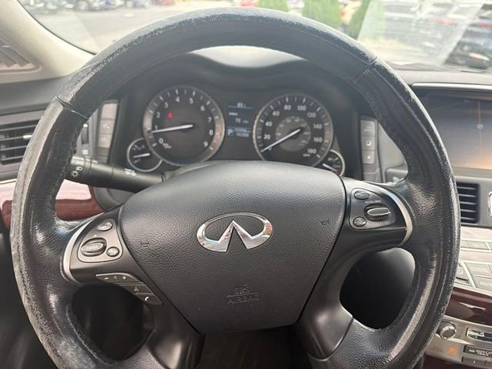2015 INFINITI Q70 3.7 AWD