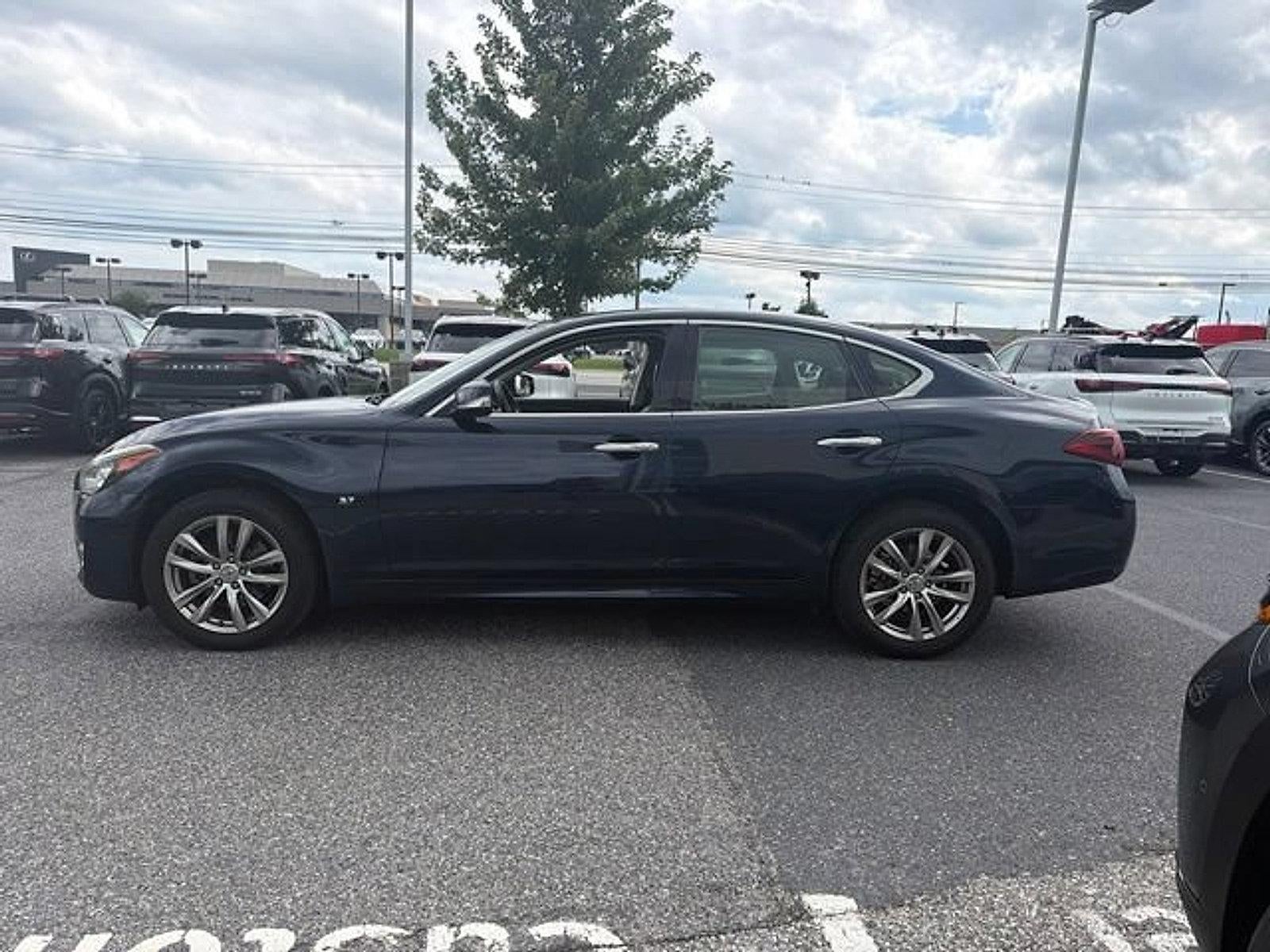 2015 INFINITI Q70 3.7 AWD