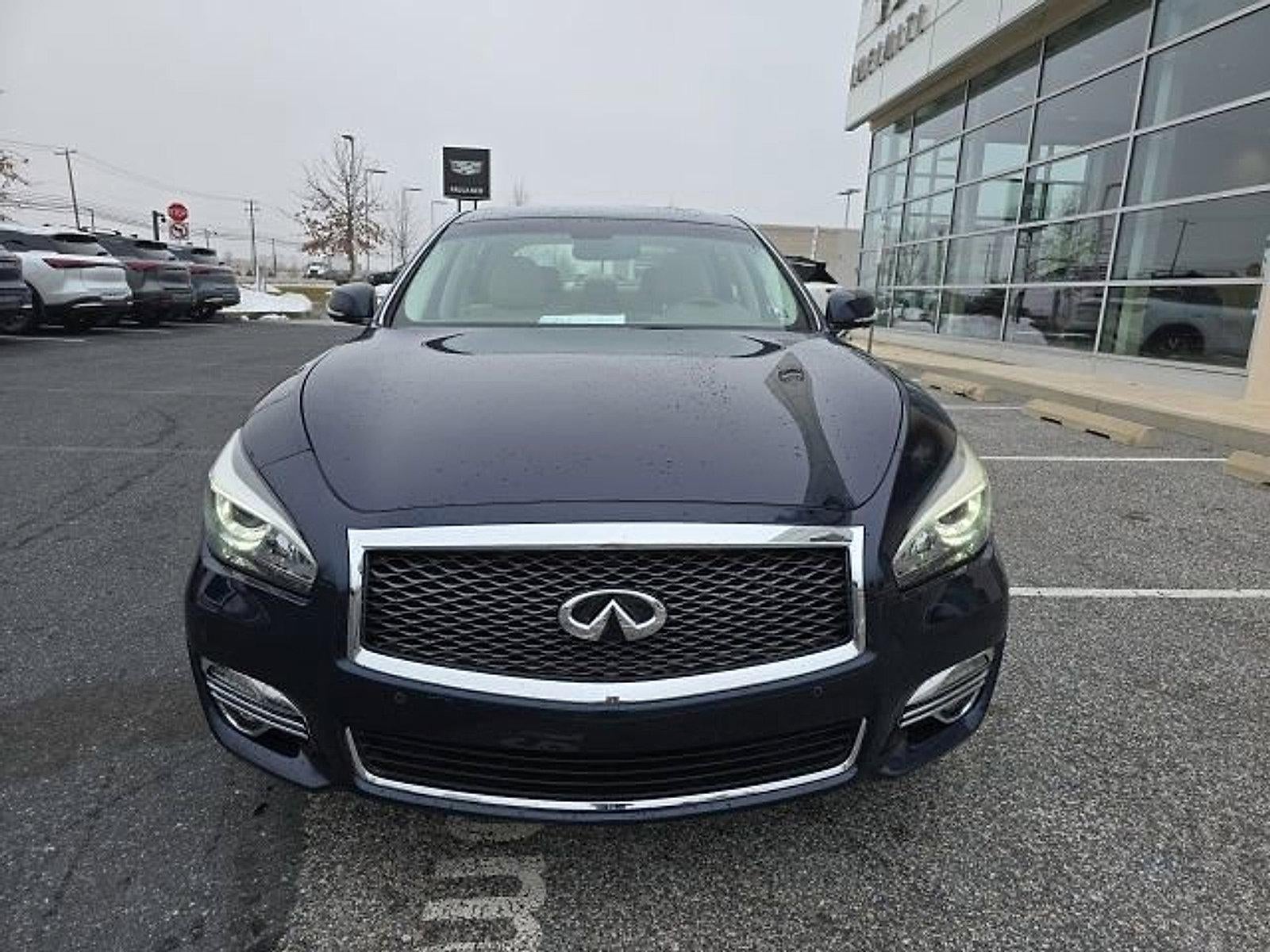 2017 INFINITI Q70L 3.7 AWD