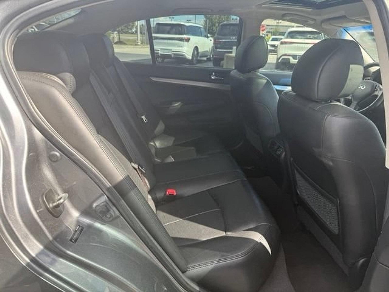 2015 INFINITI Q40 AWD