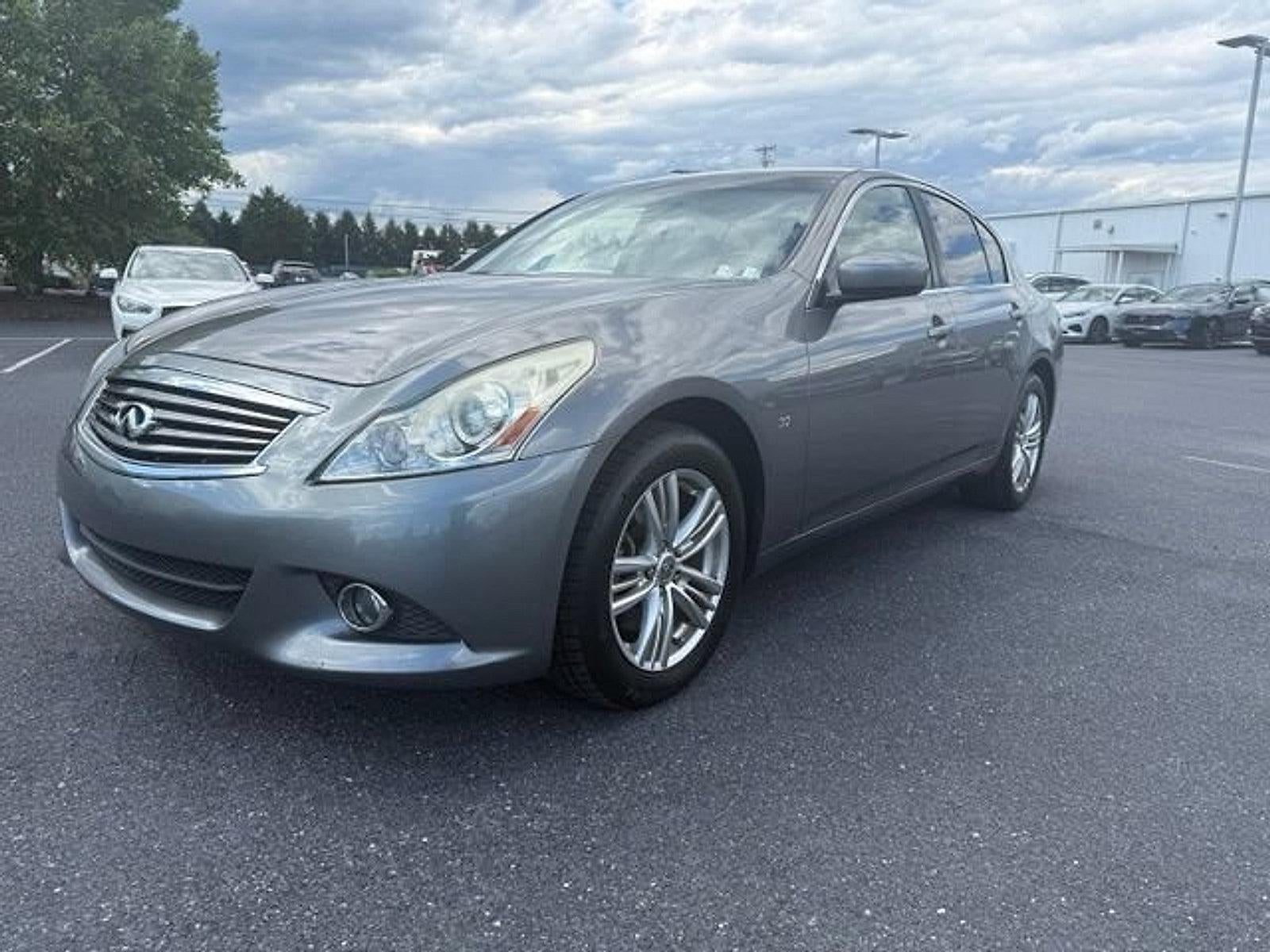 2015 INFINITI Q40 AWD