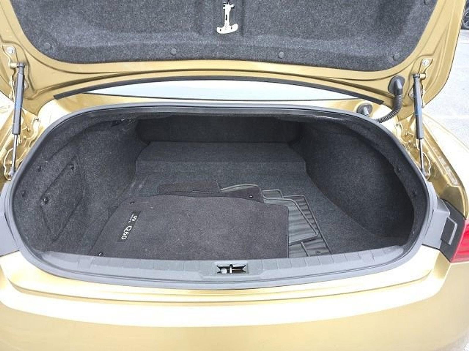 2018 INFINITI Q60 3.0t LUXE AWD