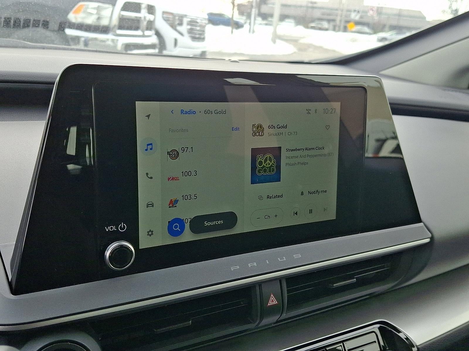 2025 Toyota Prius LE (Natl)