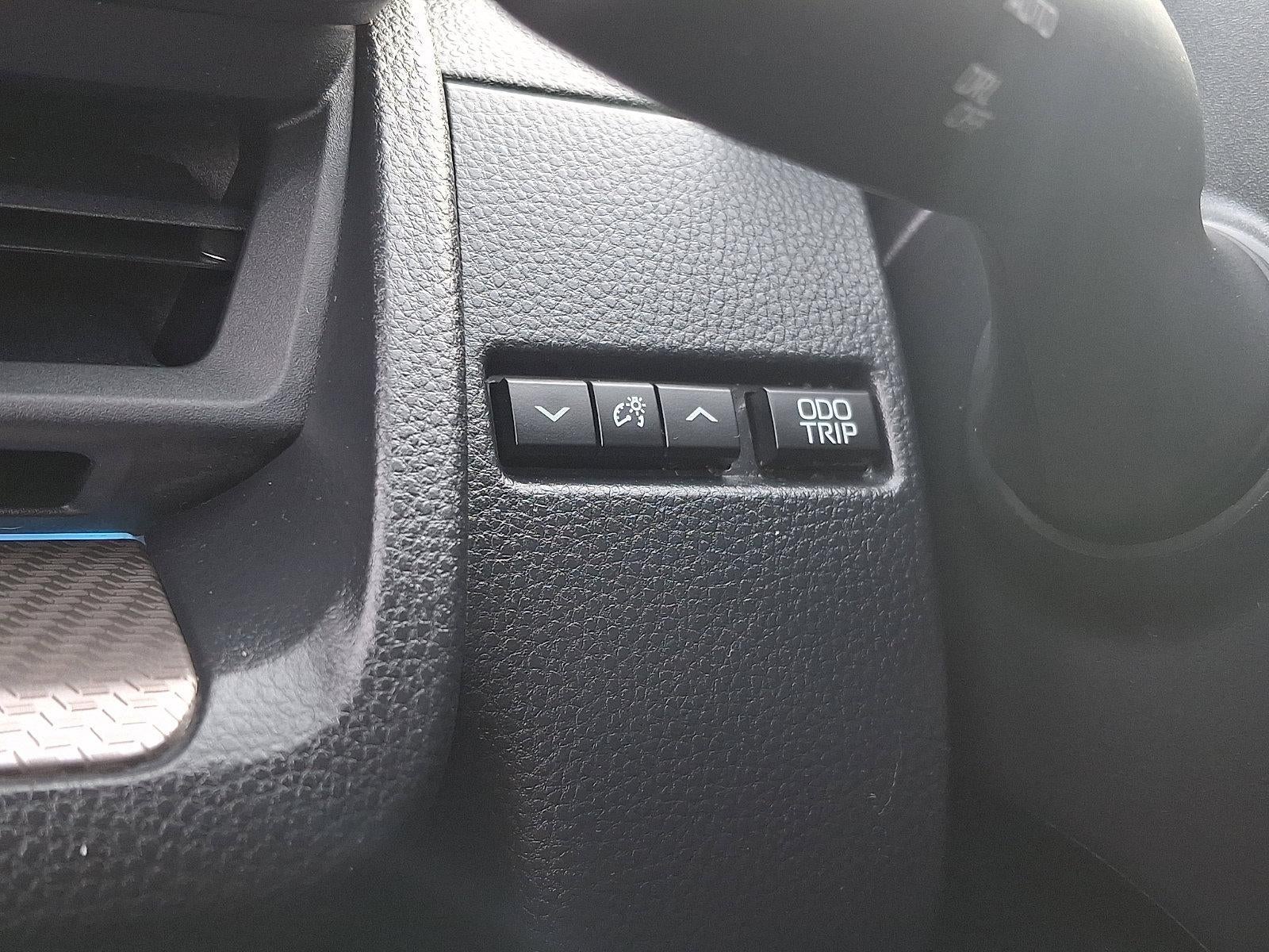 2025 Toyota Prius XLE (Natl)