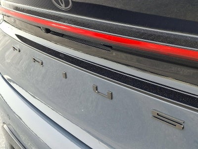 2025 Toyota Prius XLE (Natl)