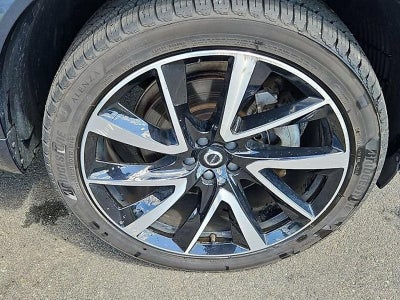 2024 Volvo XC90 B6 AWD Plus Bright Theme 7P