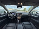 2023 Volvo XC40 B5 AWD Plus Dark Theme