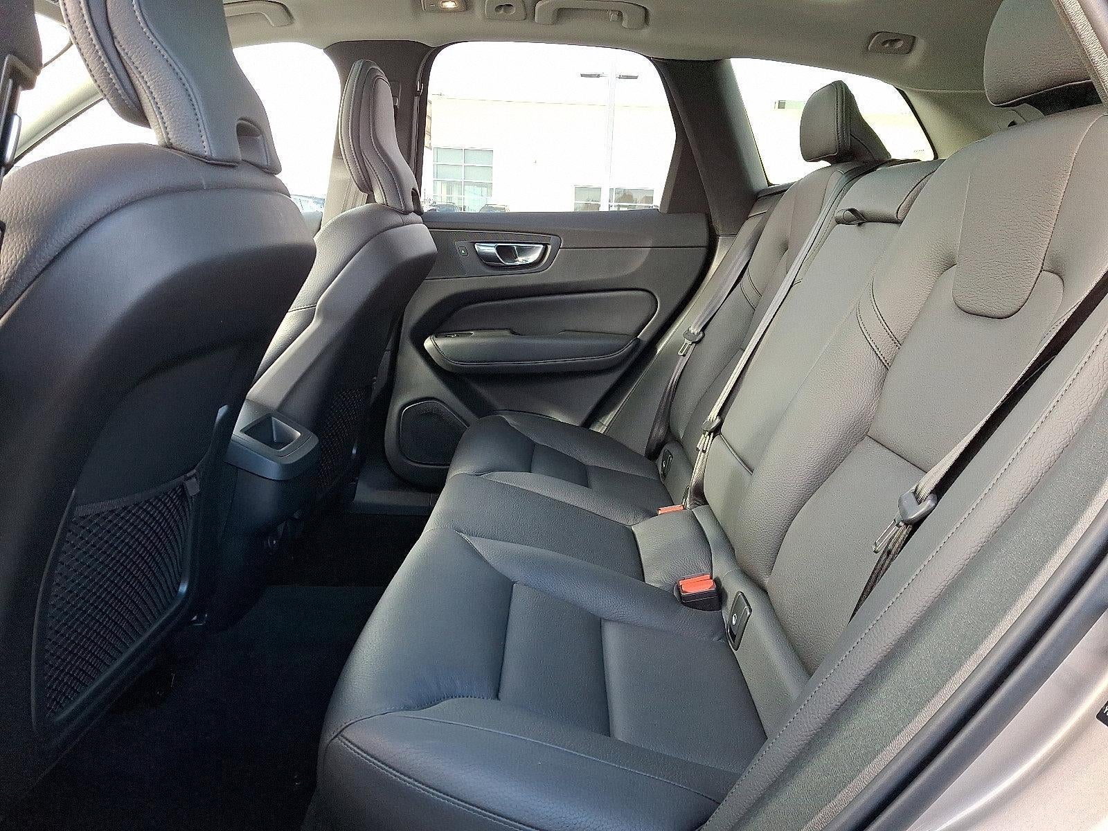 2025 Volvo XC60 B5 AWD Plus