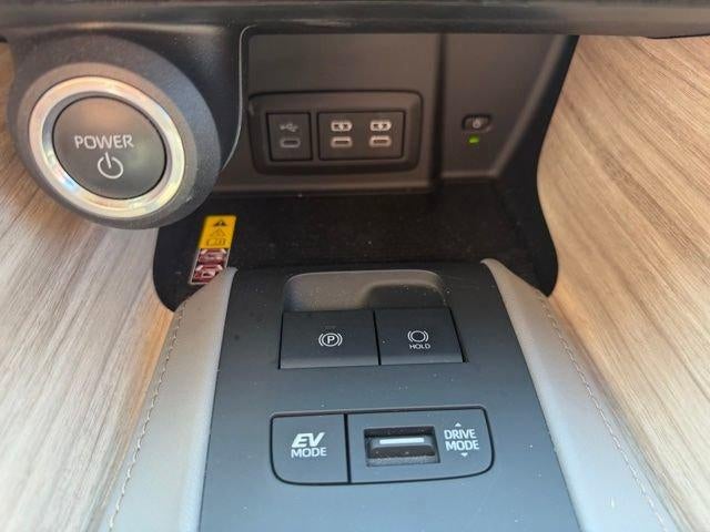 2023 Toyota Venza Limited AWD (GS)