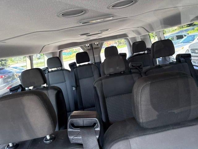 2023 Ford Transit Passenger Wagon T-350 148" Low Roof XLT RWD