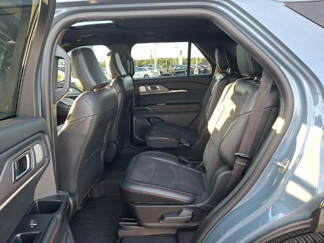 2025 Ford Explorer ST RWD