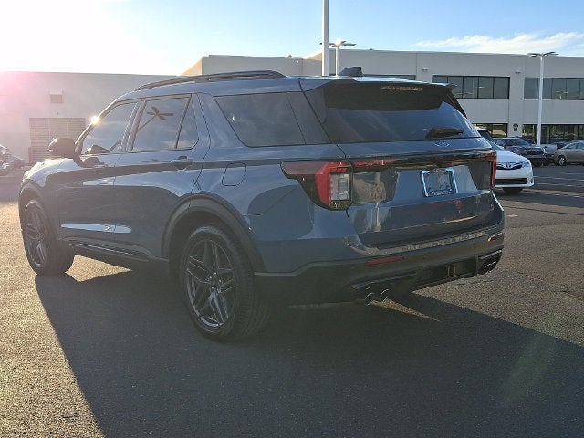 2025 Ford Explorer ST RWD