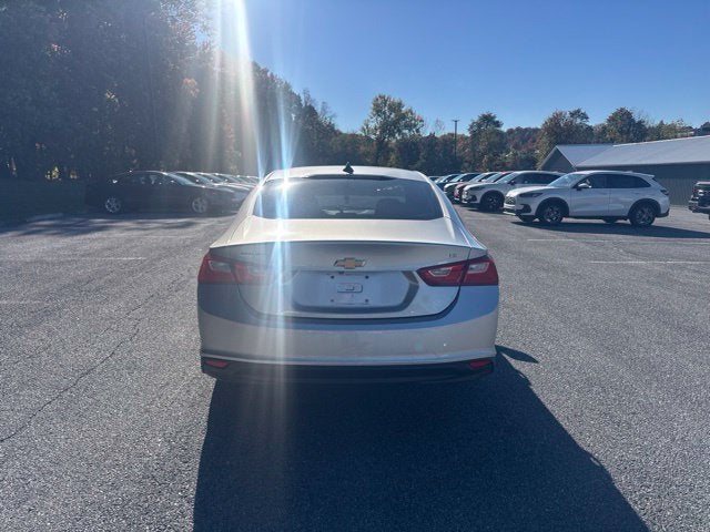 2016 Chevrolet Malibu LS 1LS
