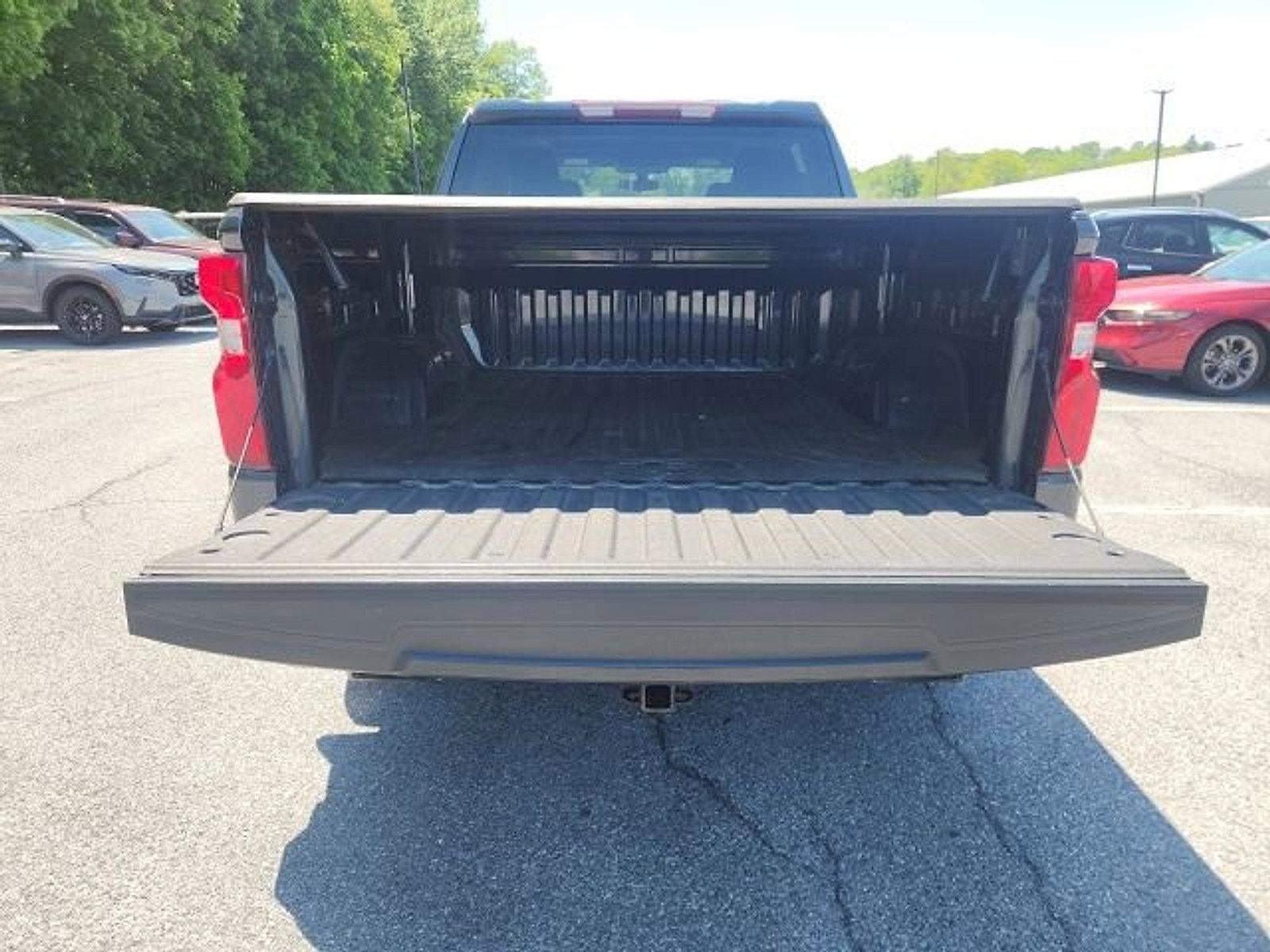 2021 Chevrolet Silverado 1500 Crew Cab Short Box 4-Wheel Drive Custom