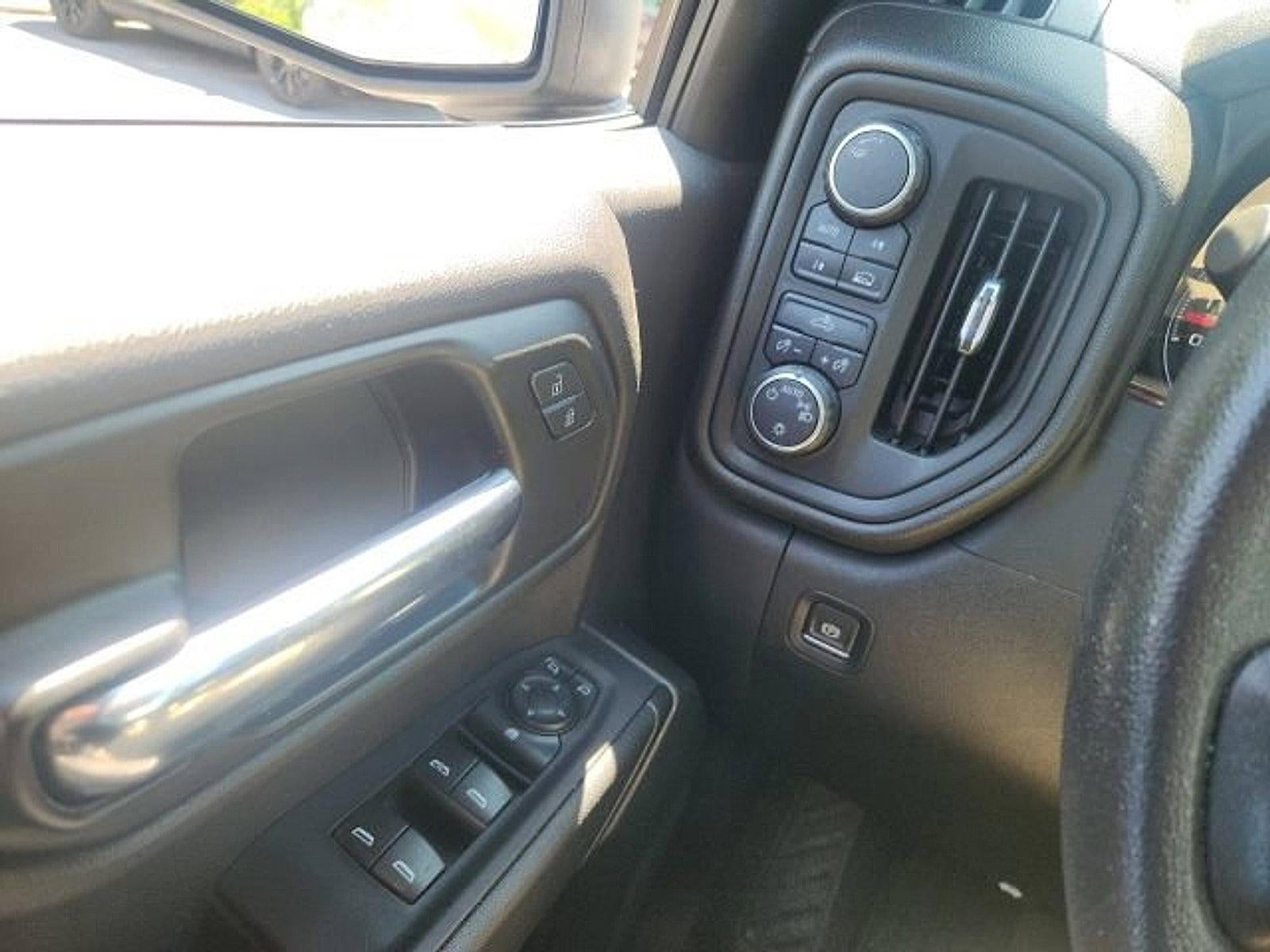 2021 Chevrolet Silverado 1500 Crew Cab Short Box 4-Wheel Drive Custom