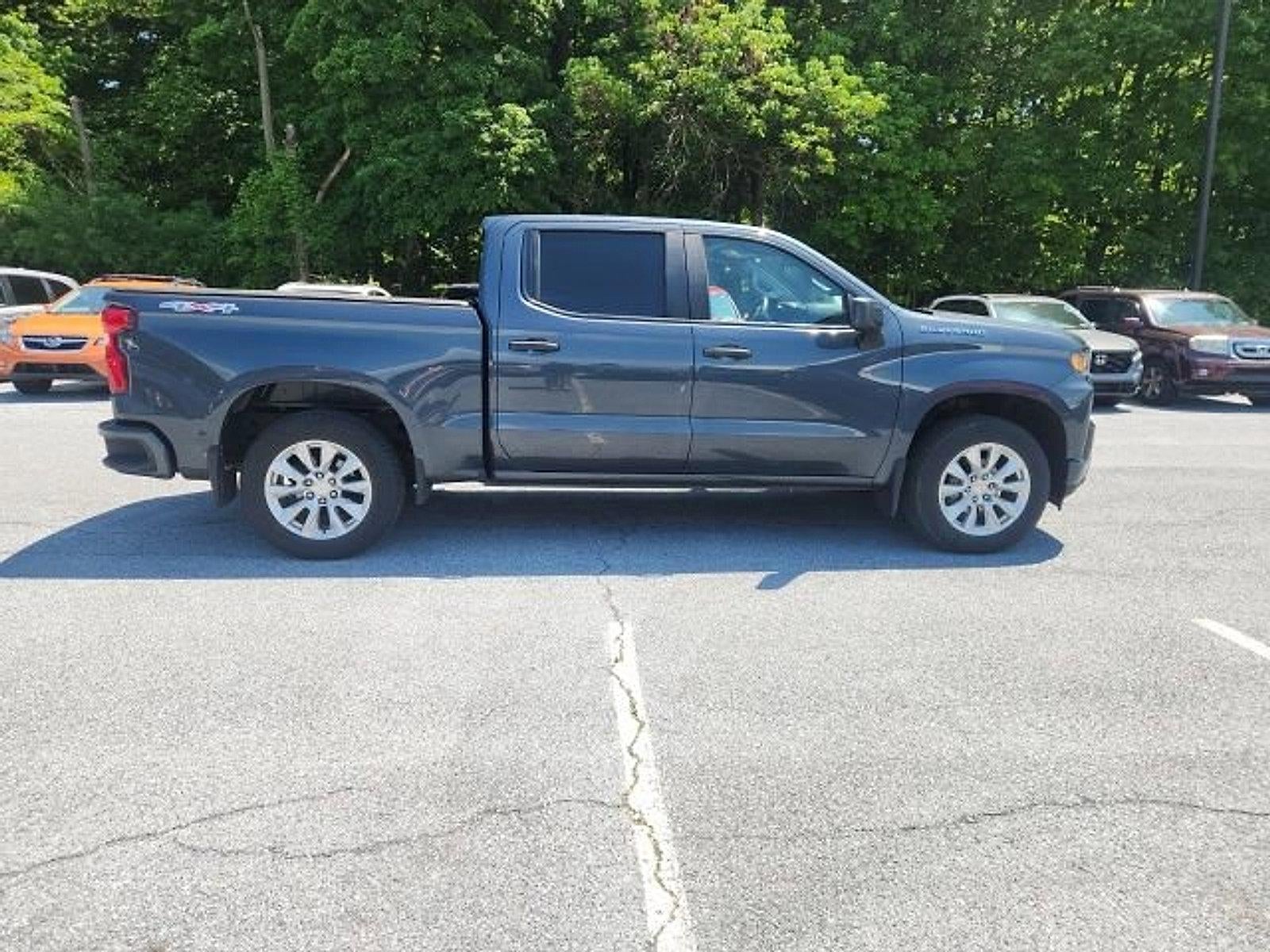 2021 Chevrolet Silverado 1500 Crew Cab Short Box 4-Wheel Drive Custom