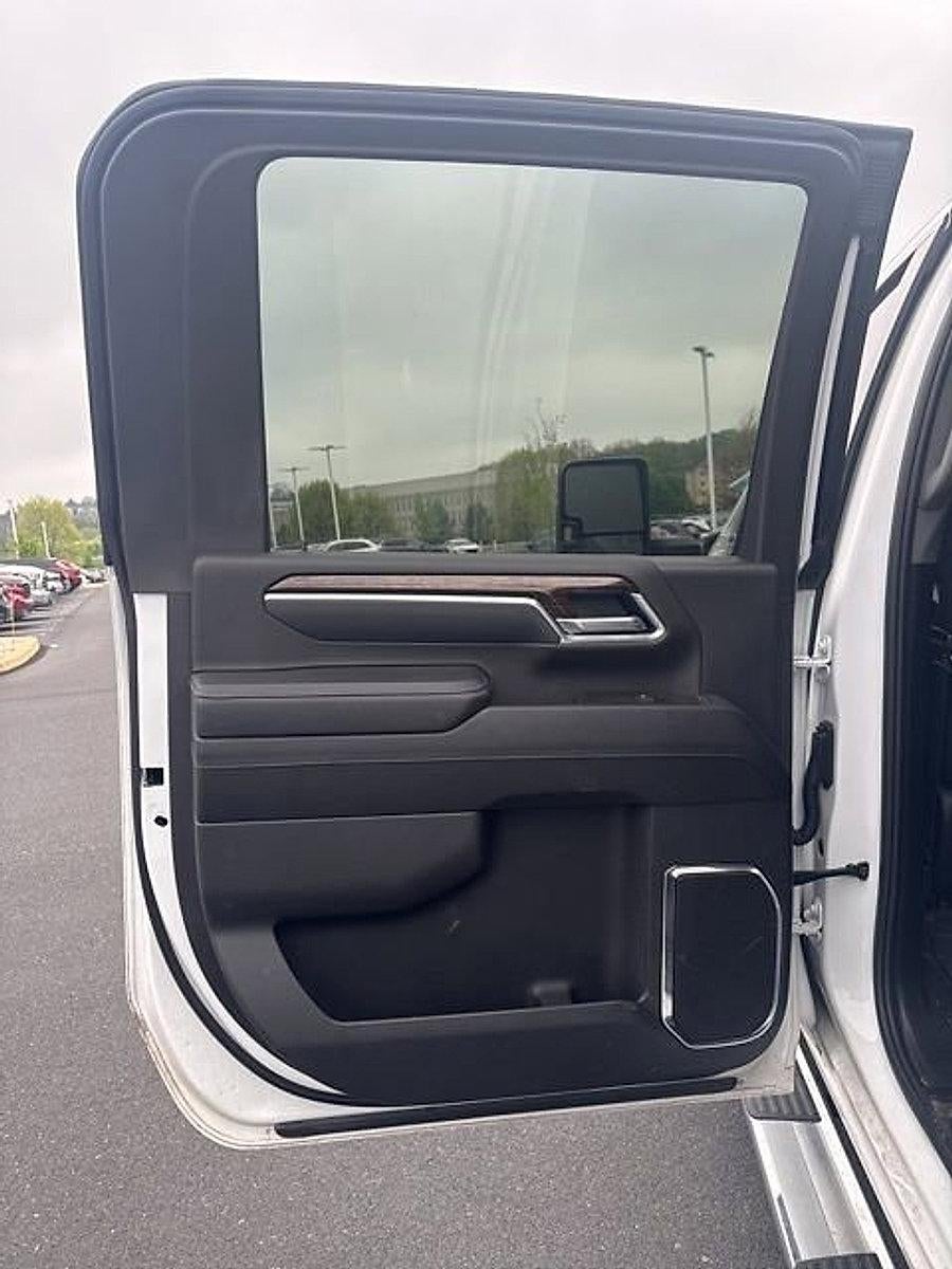 2025 GMC Sierra 2500 HD Crew Cab Long Box 4-Wheel Drive SLE