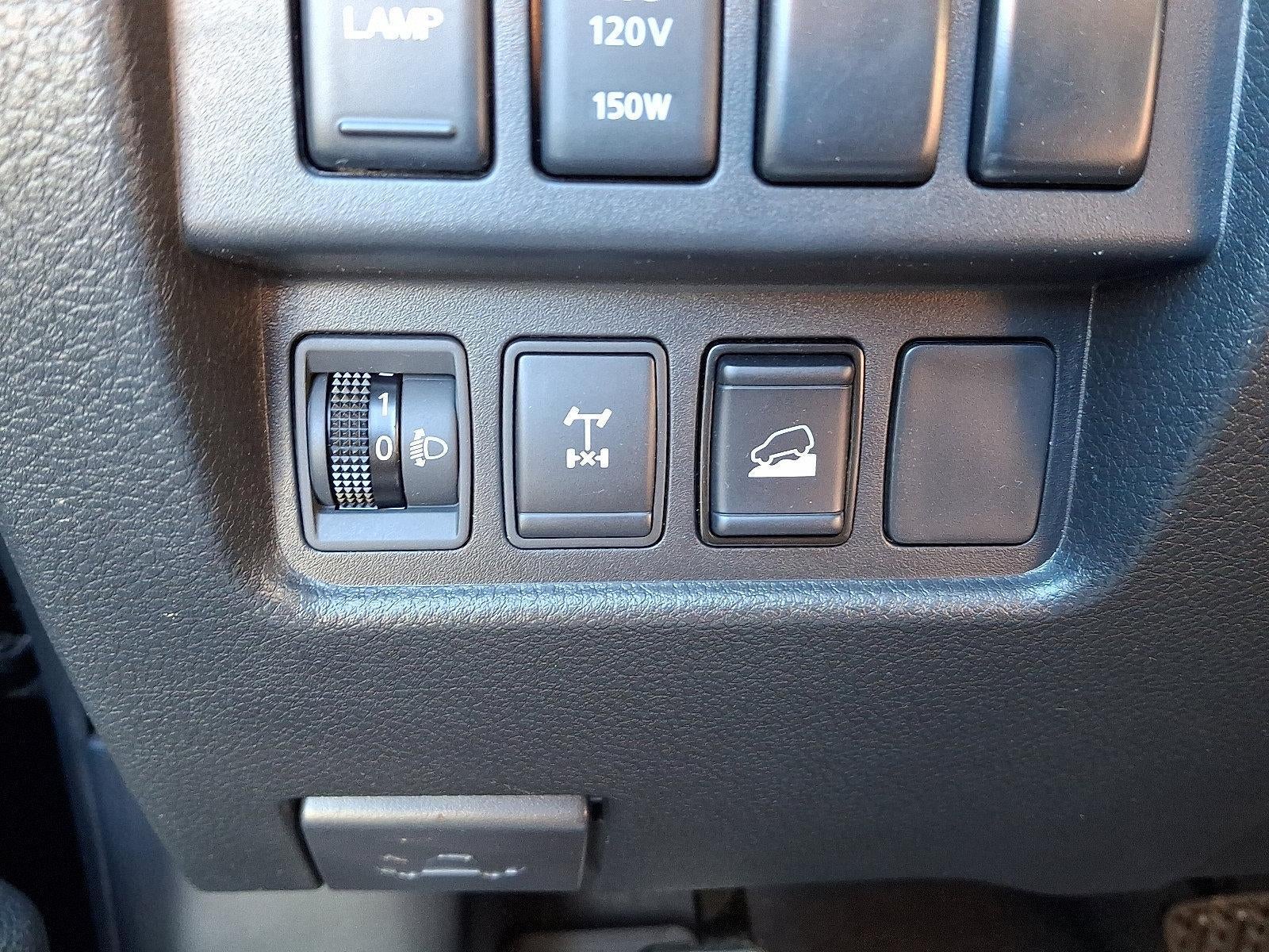 2024 Nissan Titan 4x4 Crew Cab PRO-4X