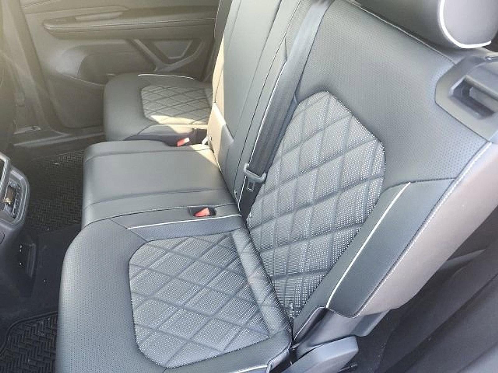 2024 Volkswagen Atlas 2.0T SEL Premium R-Line 4MOTION