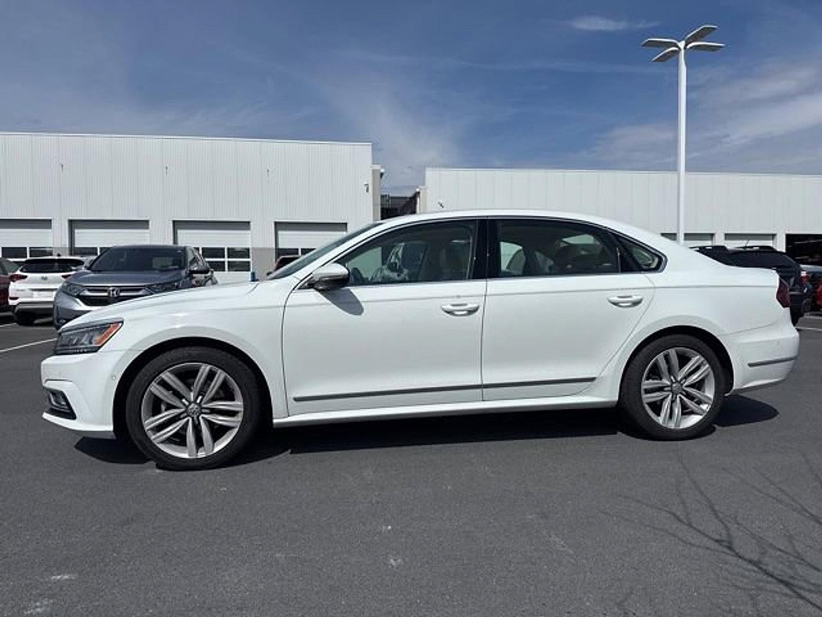 2017 Volkswagen Passat 1.8T SEL Premium Auto