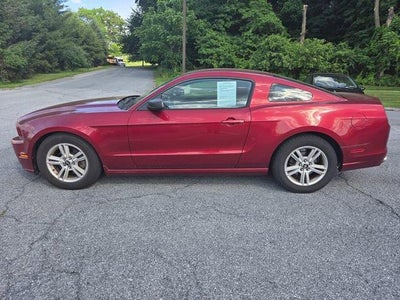 2014 Ford Mustang 2dr Cpe V6