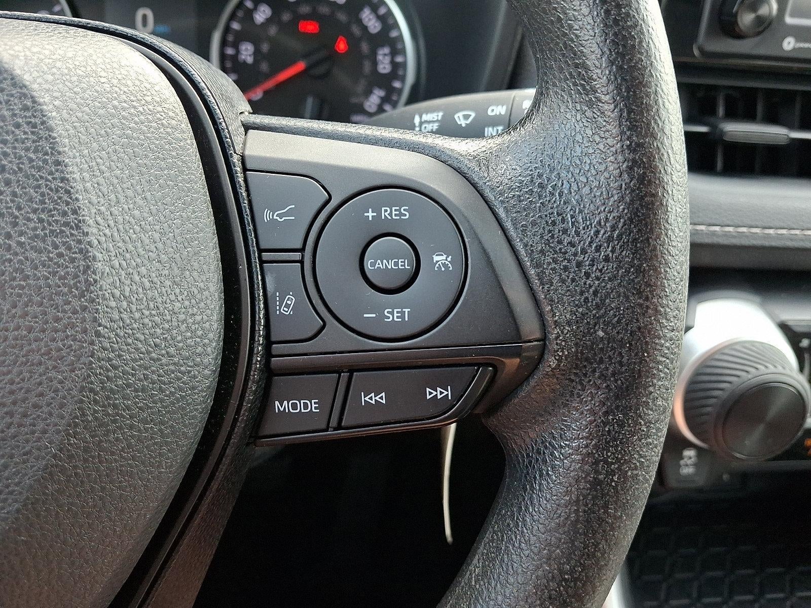 2020 Toyota RAV4 LE AWD (Natl)