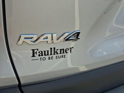 2020 Toyota RAV4 LE AWD (Natl)