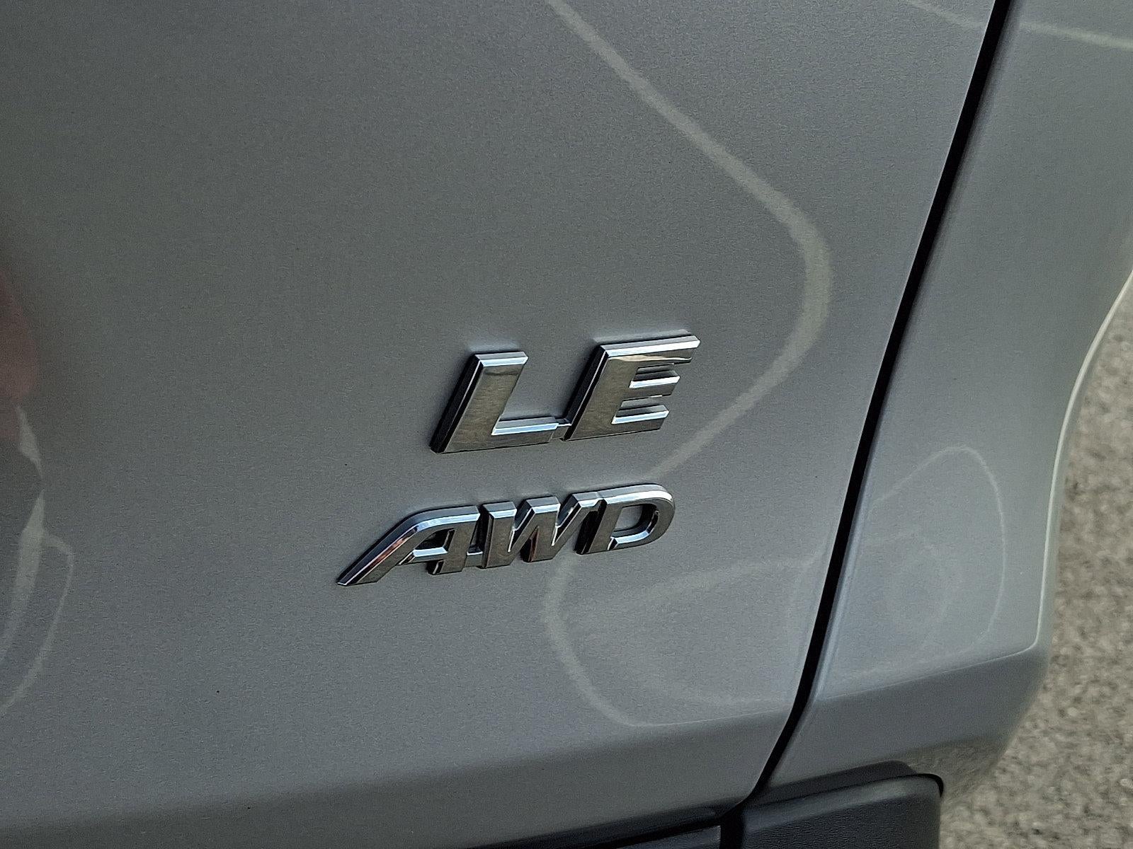 2020 Toyota RAV4 LE AWD (Natl)