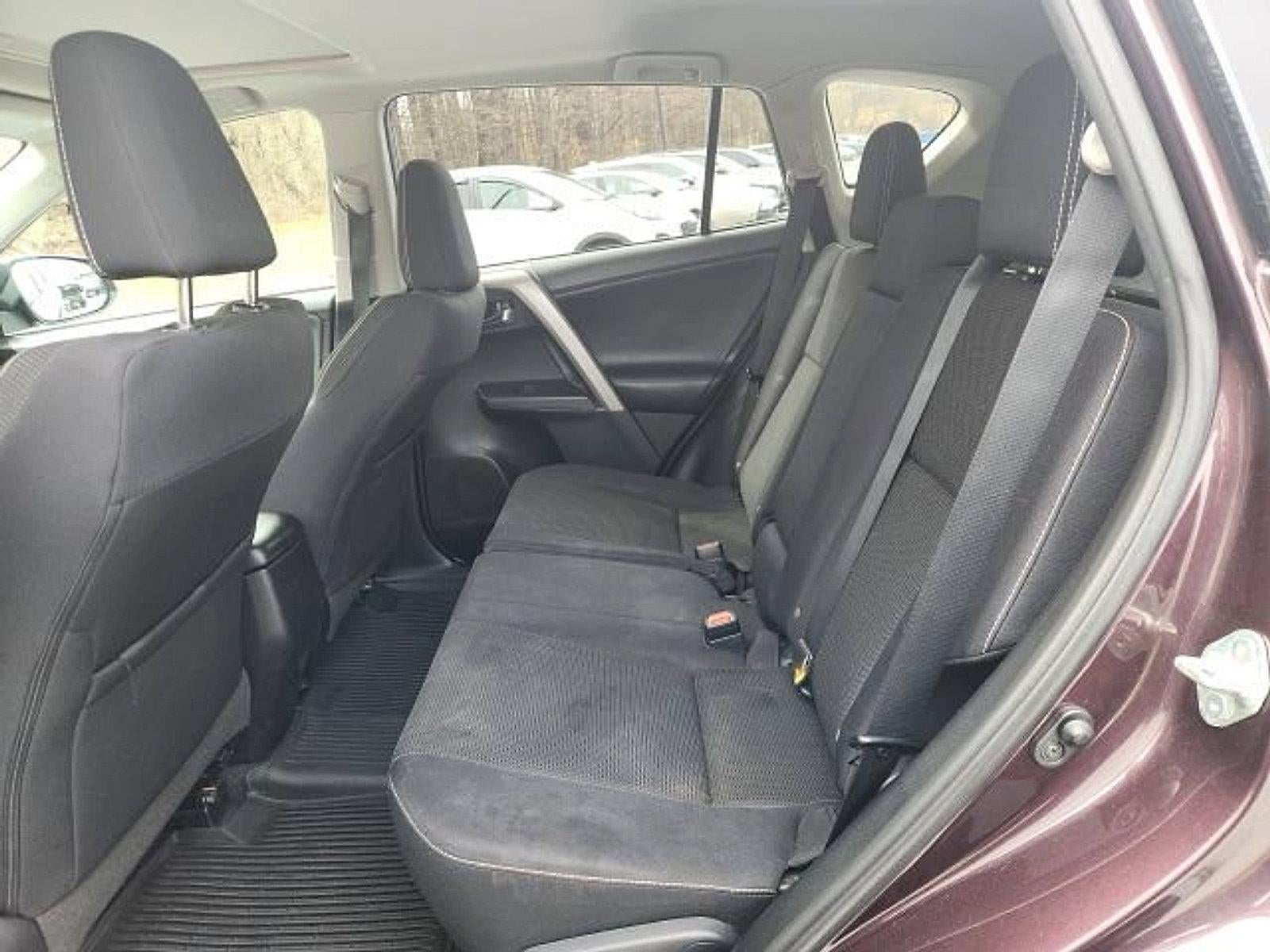 2017 Toyota RAV4 XLE AWD (Natl)