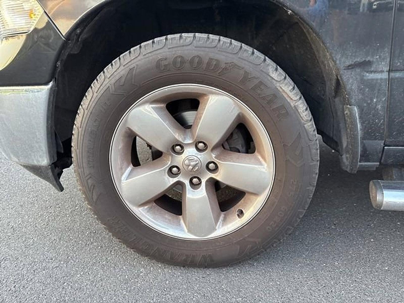 2016 RAM 1500 4WD Crew Cab 5.7 Ft Box Big Horn