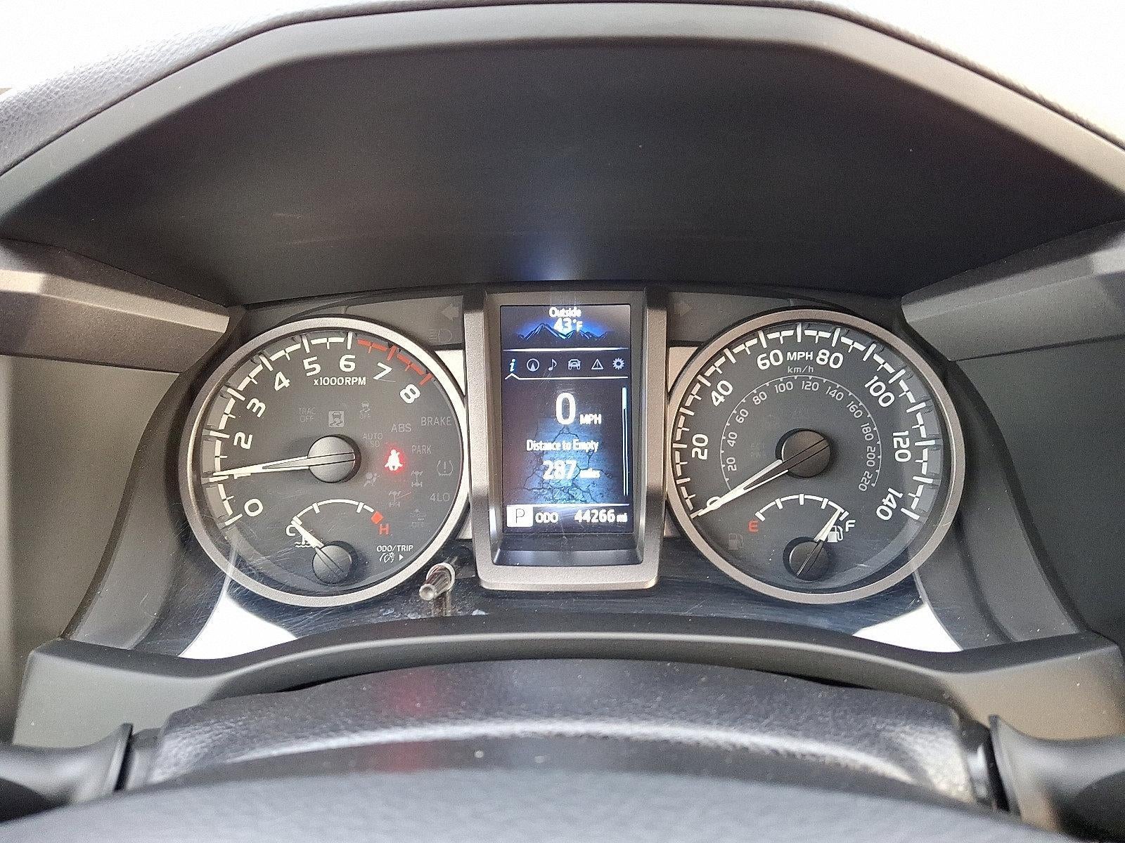 2023 Toyota Tacoma 4WD 4WD SR Double Cab 5' Bed V6 AT (GS)