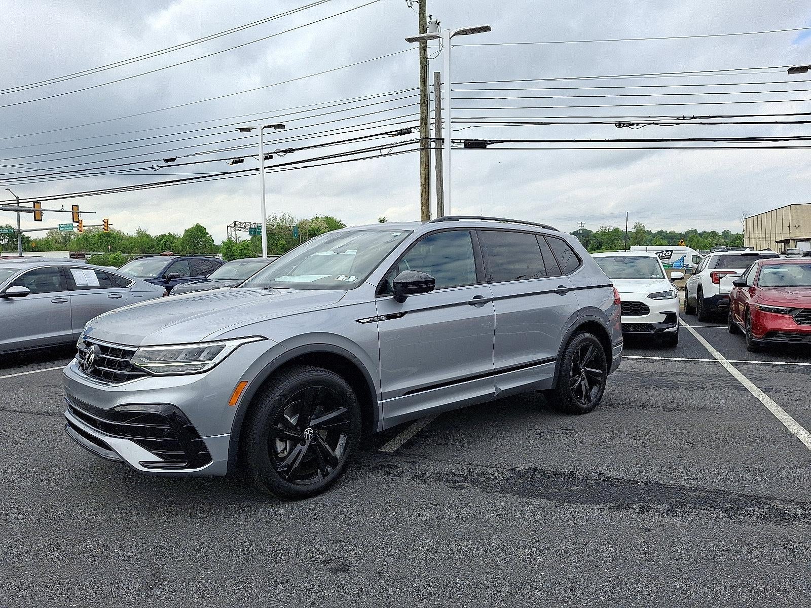 2023 Volkswagen Tiguan 2.0T SE R-Line Black FWD