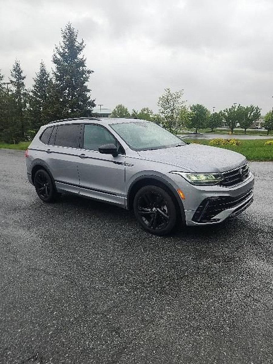 2023 Volkswagen Tiguan 2.0T SE R-Line Black FWD