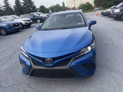 2018 Toyota Camry SE Auto (SE)