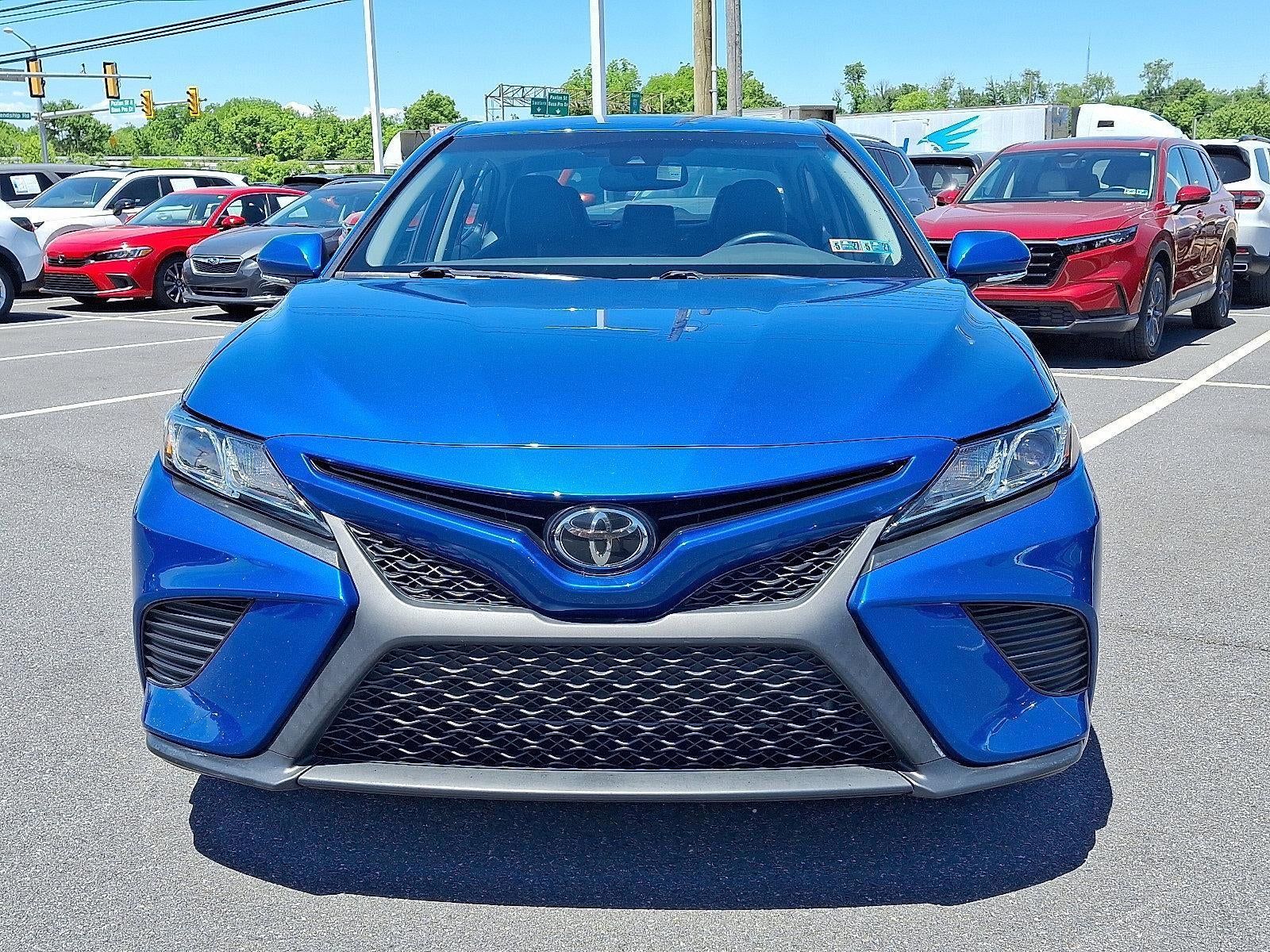 2018 Toyota Camry SE Auto (SE)